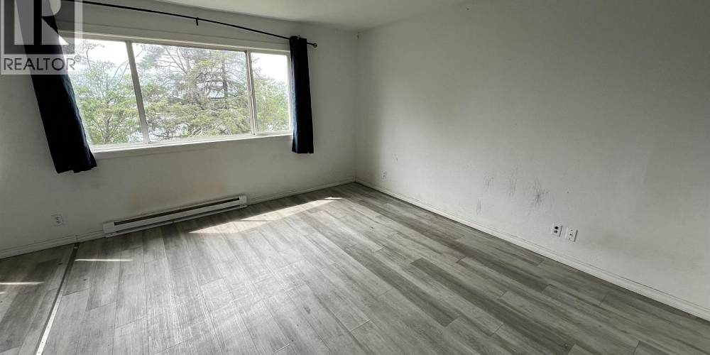 890-894 OCEANVIEW DRIVE Port Edward Photo 4 890-894 OCEANVIEW DRIVE Port Edward Photo 4